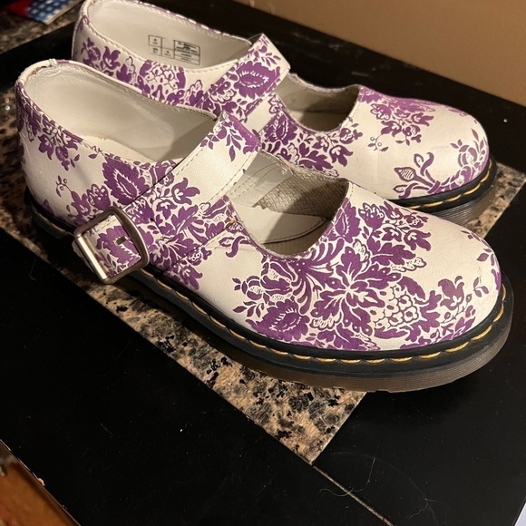 Dr.Martens Air Wair Mary Jane Shoes 8 - Picture 3 of 13